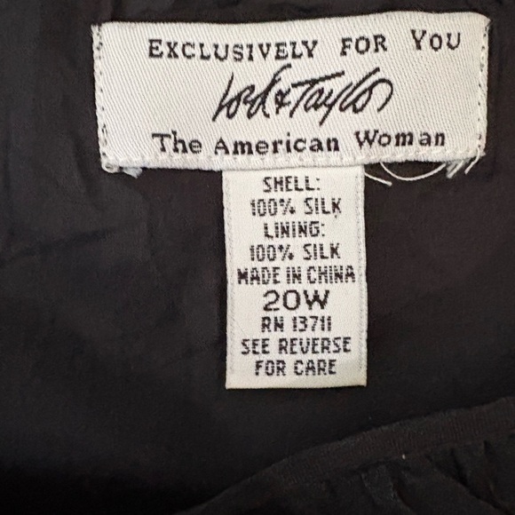 Black Silk Sleeveless Tank Top - Picture 3 of 6